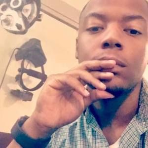 Meet your Posher, Avery